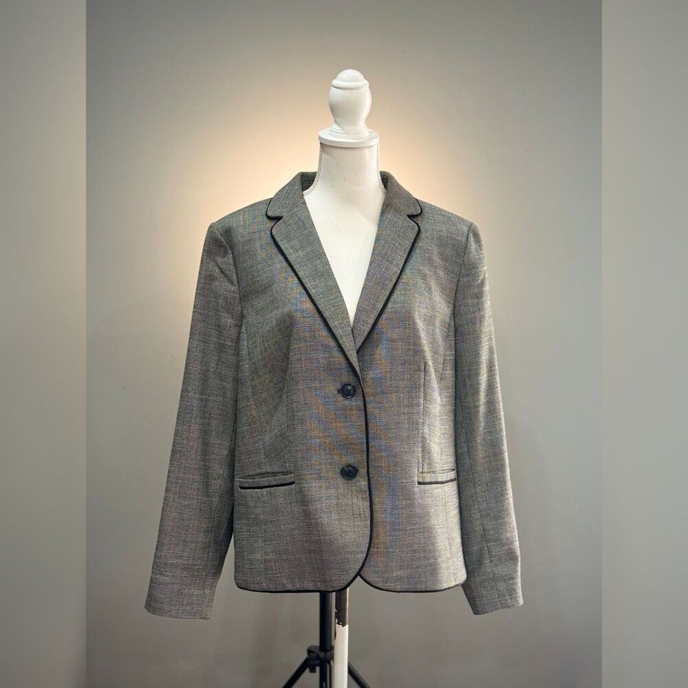 B/W Talbots Double-Button Blazer Size 16 EUC